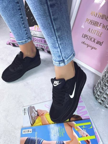Marina - Nuove scarpe da donna